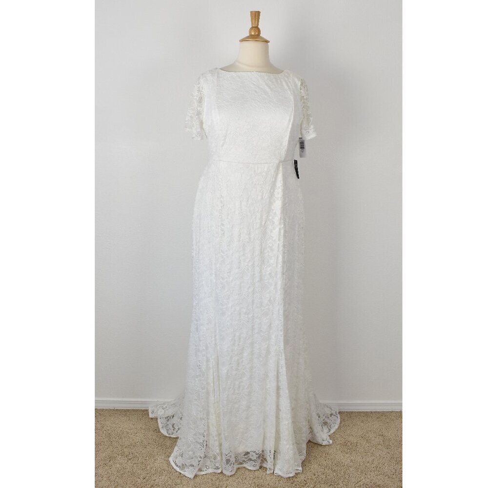 Torrid Ivory Lace Short Sleeve Fit & Flare Wedding Dress NEW - 22 - Picture 1 of 12